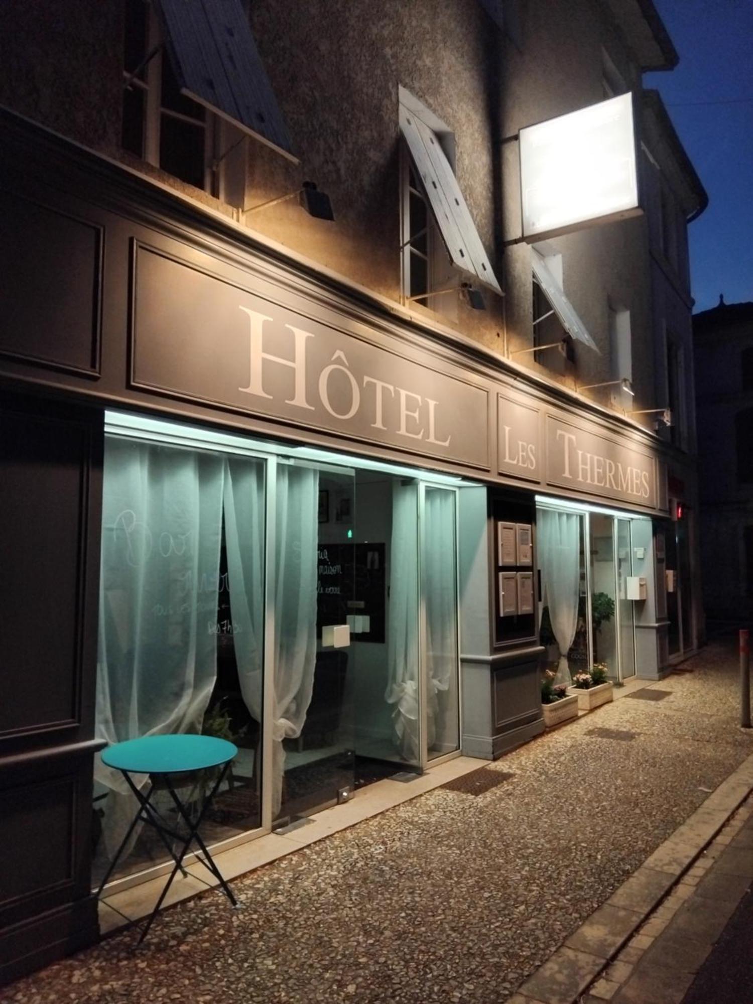 Hotel Les Thermes Jonzac Dış mekan fotoğraf